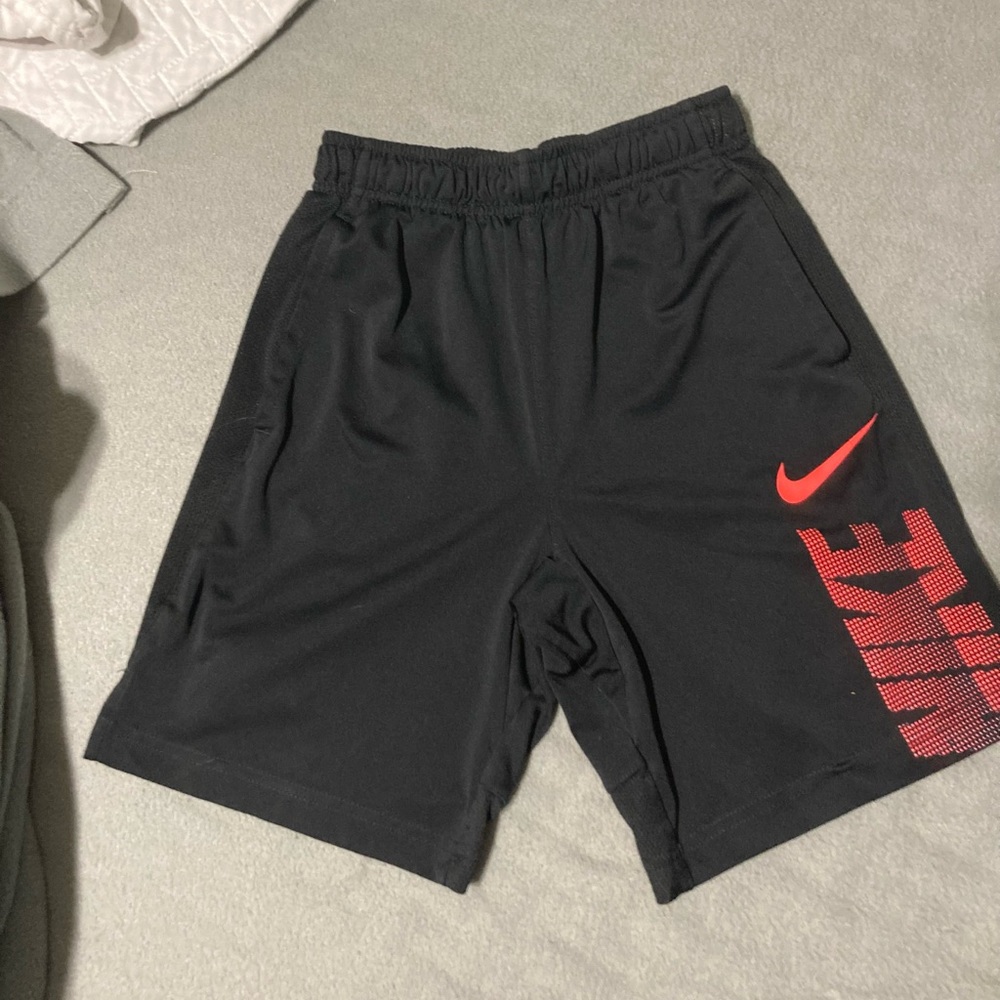 Nike shorts size SM